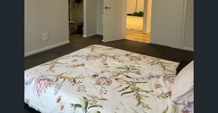 Stunning Family Home with Modern Features & Spacious Layout! - Photo 3