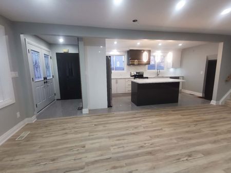 For Lease - 58 Erinlea Crescent Unit# Main, Toronto, Ontario - Photo 4