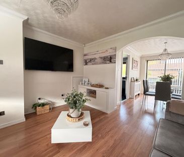 3 bedroom semi-detached house to rent - Photo 1