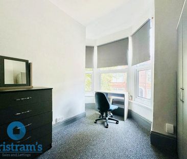 6 bed Semi-Detached House for Rent - Photo 2
