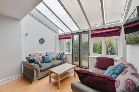 3 bedroom terraced house to rent - Photo 3