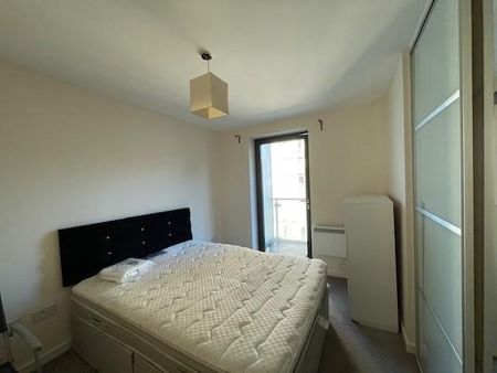 2 bedroom flat to rent - Photo 3