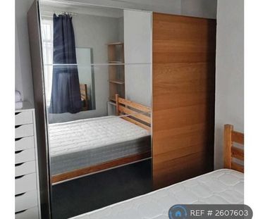 4 bedroom detached house to rent - Photo 5