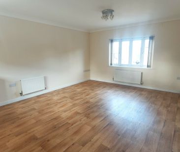 Juniper Road, Bury St. Edmunds - Photo 1