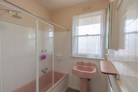 1/402 Stephensons Road, Mount Waverley VIC 3149 - Apartment For Rent | Domain - Photo 2