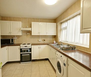 4 bedroom townhouse to rent - Photo 1