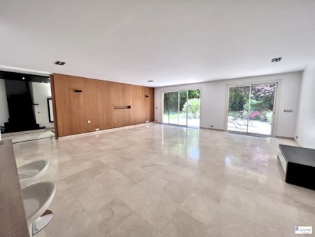 Duplex 6 pièces avec jardin privatif + 2 parkings + cave - Photo 4