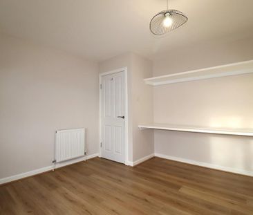 2 bedroom maisonette to rent - Photo 4
