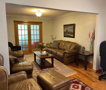 For Lease - 15 Lynnhaven Road Unit# Main Floor, Toronto, Ontario - Photo 4