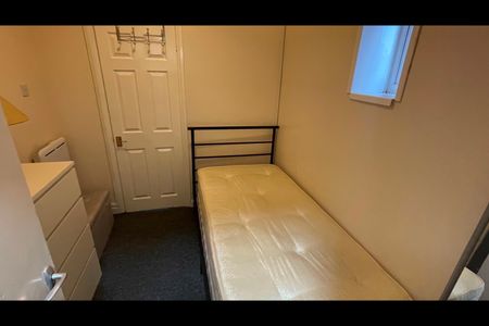 1 Bed Flat, Bulmershe Road, RG1 - Photo 4