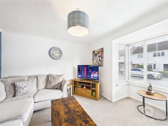 2 bedroom end of terrace house to rent - Photo 1