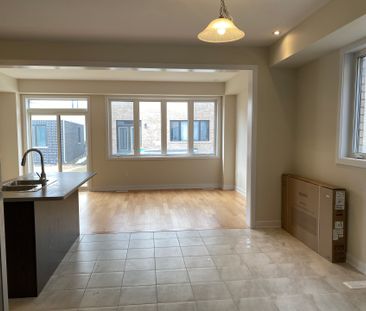 For Lease - 215 Aviron Crescent, Welland, Ontario - Photo 1