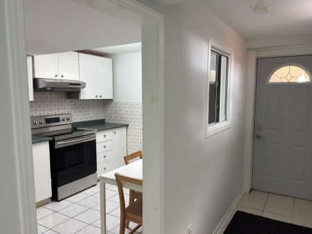 For Lease - 46 Thornbrook Court, Vaughan, Ontario - Photo 5