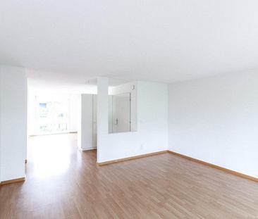 4.5-ZW à 101 m² zuoberst im 2. OG - Foto 3