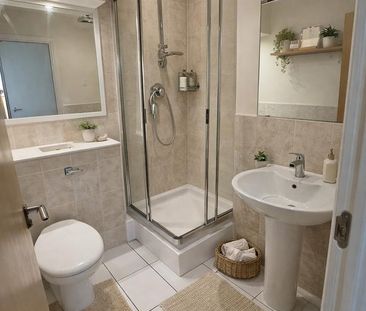 1 bedroom in a house share to rent - Photo 6