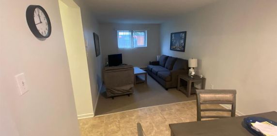 38 Rue D'Orléans (Gatineau) Très Beau Logement 5 1/2 à Louer - Photo 2
