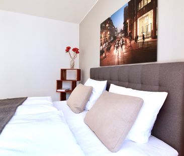 Mitten in der City - Apartment mit Balkon Nähe Barbarossaplatz - Photo 3