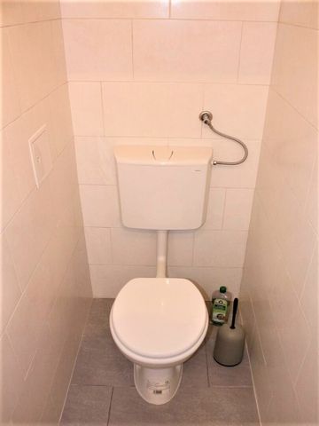 UHLANDGASSE, U1-Nähe, 64 m2 Neubau mit 3 m2 Balkon, 2 Zimmer, 2er-WG-geeignet, Wohnküche, Duschbad, 3. Liftstock - Foto 5