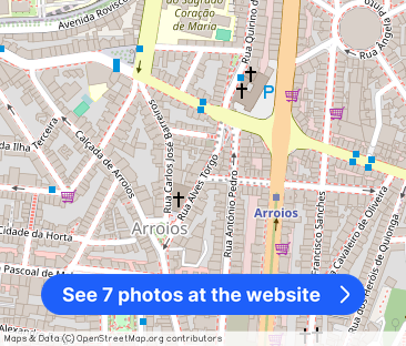 Quarto casal com janela e varanda Lisboa Arroios - Photo 1