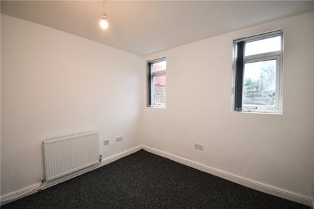 Larkhill Place, Liverpool, Merseyside, L13 9BS - Photo 3