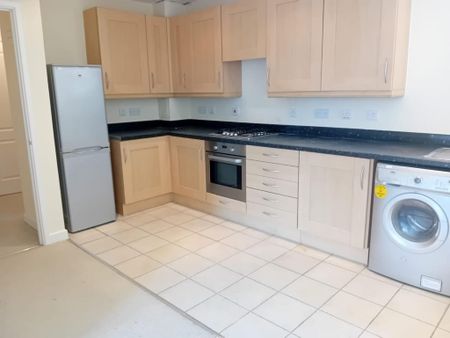 2 bedroom flat to rent - Photo 3