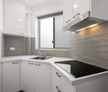 24/5-7 Earl Place, Potts Point NSW 2011 - Apartment For Rent | Domain - Photo 1