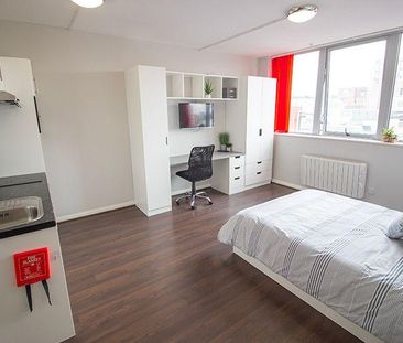 Studio to rent - Photo 1