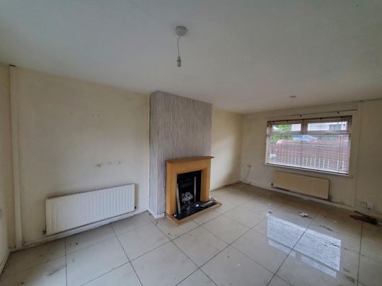 3 bedroom semi-detached house to rent - Photo 1
