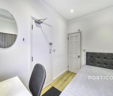 1 bedroom in a house share to rent - Photo 2