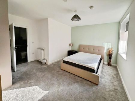 2 bedroom flat to rent - Photo 4