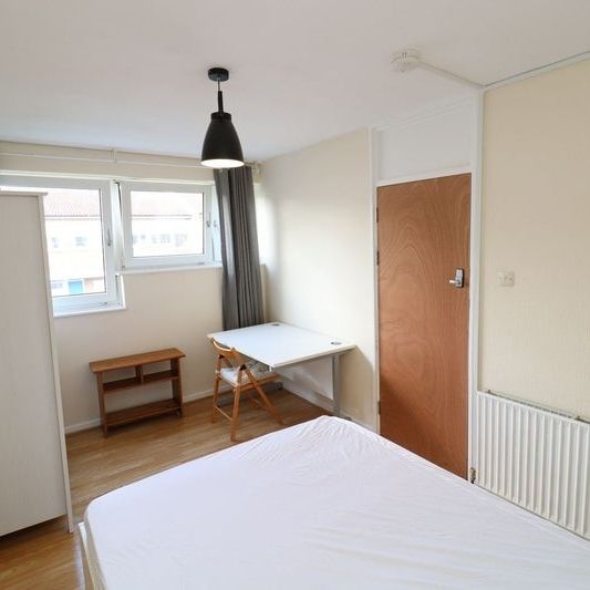 Room in a Shared Flat, Laxfield Court, E8 - Photo 1