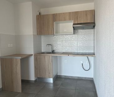 Location Appartement 3 pièces 63m² NIMES 30000 - Photo 4