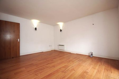 2 bed Apartment for rent - Photo 5