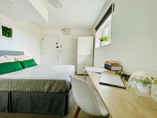 Studio Flat, Stmary Place, SO14 - Photo 1