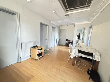 4 bedroom house to rent - Photo 2