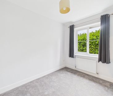 2 bedroom Flat in Lockton House, Wokingham - Photo 2