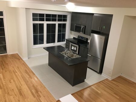 For Lease - 126 Alvin Pegg Drive, East Gwillimbury, Ontario - Photo 5