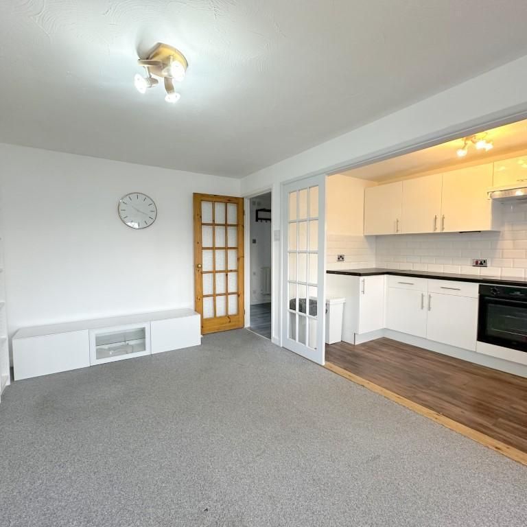 1 bedroom apartment to rent - Photo 1