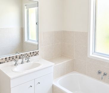 FOR RENT – Newly Renovated 3-Bedroom Townhouse in Prime Benowa Loca... - Photo 6