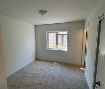 For Lease - 19 Cresthaven Heights, Thorold, Ontario - Photo 5