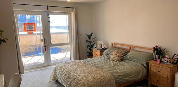 2 Bed Flat, Centenary Plaza, SO19 - Photo 2