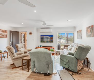 Easy Living on Olivia Drive - Photo 2