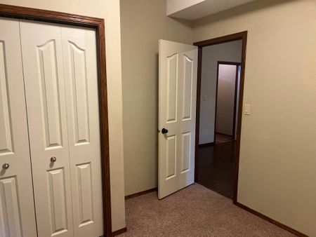 Full House in the lovely suburb of Inglewood - Photo 4