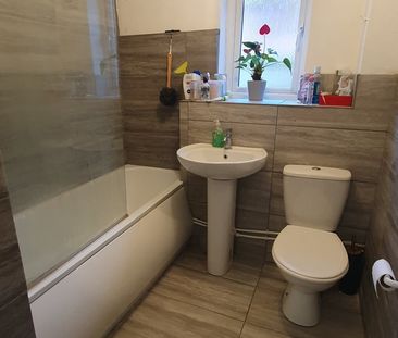 1 Bed Flat, Aspley Court, SO15 - Photo 4