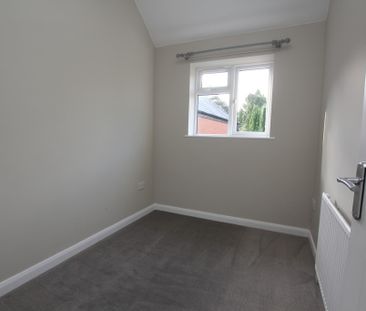 3 Bedroom Flat , Chester - Photo 1