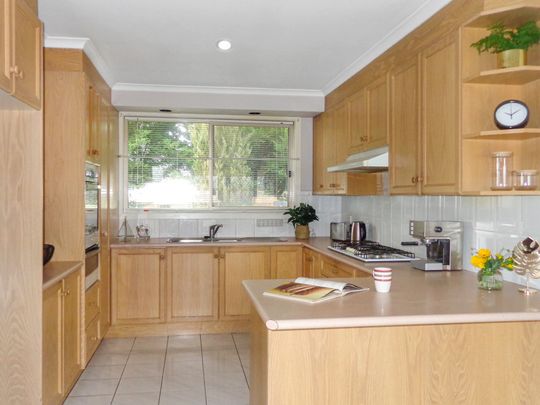 6 Central Springs Rd, Daylesford, VIC 3460 - Photo 1