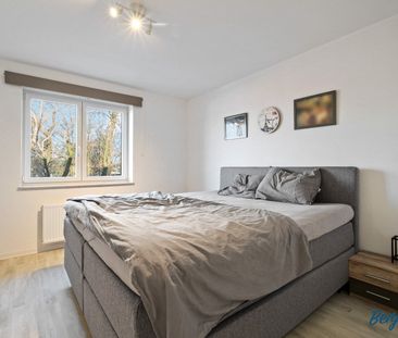 Energiezuinige woning met 4 slaapkamers, tuin en garage in Rumbeke - Photo 5