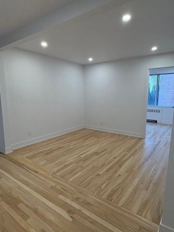 4940 Boul. Édouard-Montpetit, #5 - Photo 4