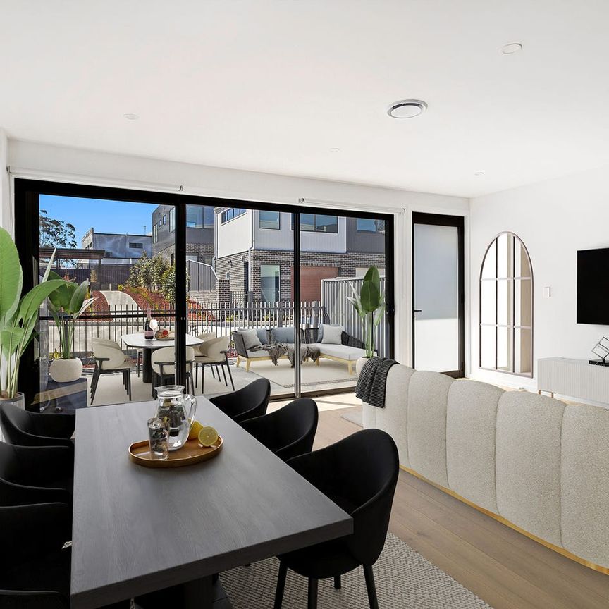 BRAND NEW LUXURY TOWN HOMES - Photo 1