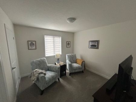 For Lease - 52 Seaton Crescent, Tillsonburg, Ontario - Photo 4